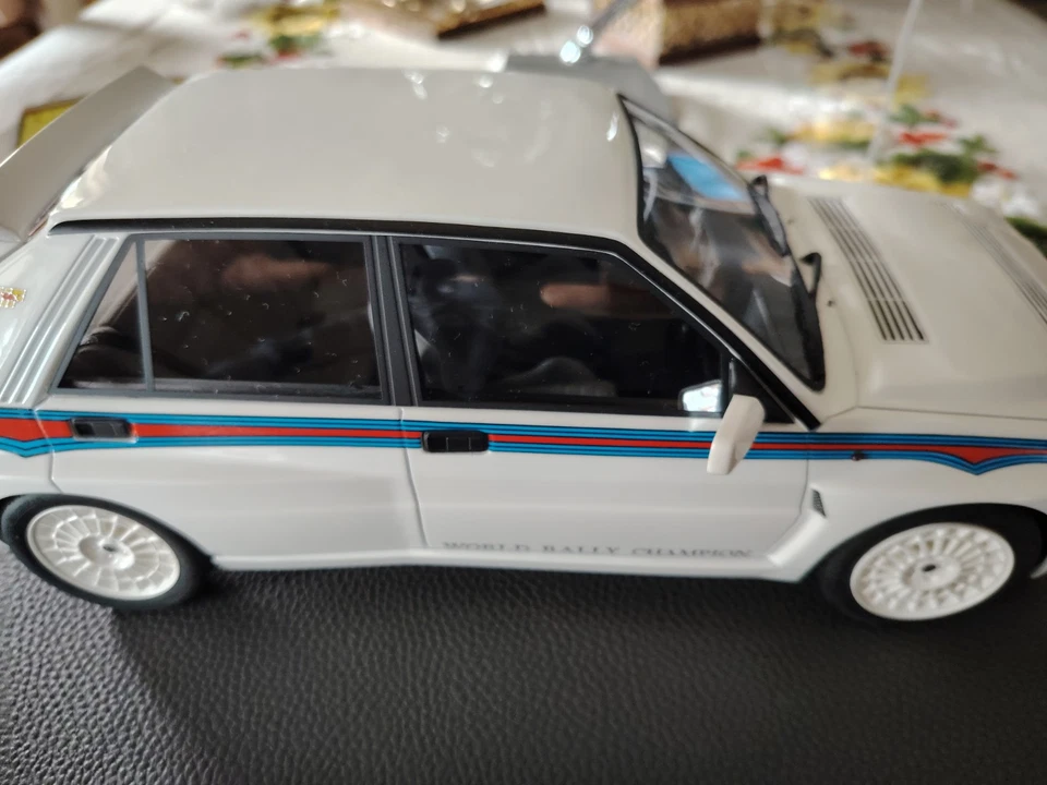 LANCIA DELTA INTEGRALE EVOLUTION MARTINI  VI  TOP MARQUES 1/12 - Immagine 4 di 4