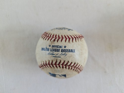 Frank Robinson HOF Reds Signed MLB Baseball - Lot 4 - Keith Johnson and Unknown - Picture 14 of 17