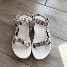TEVA Women  s White/Black Flatform Universal Sandals 6US/37EU