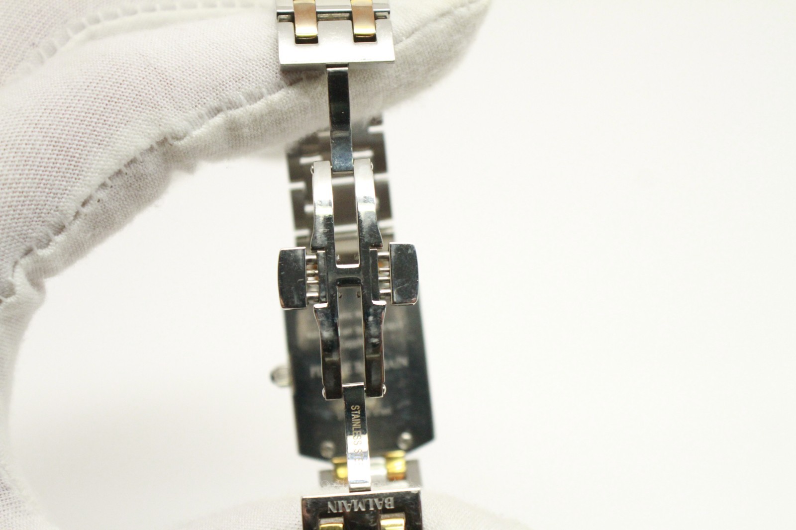 Pierre Balmain  Lady watch swiss 3793 wrist size 6 in image 6