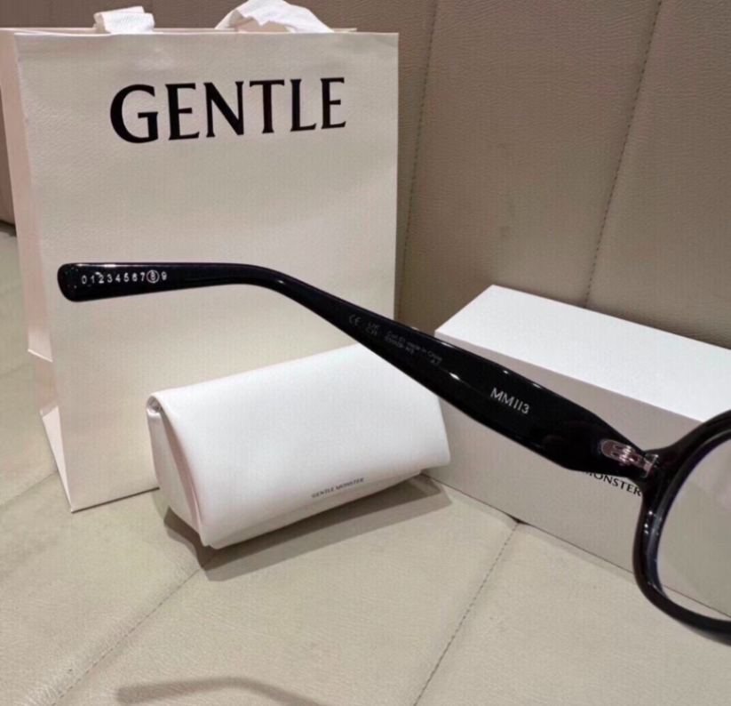 Gentle Monster Maison Margiela MM113 01 Oval sunglasses Black