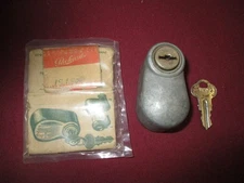 1953-54 Packard Caribbean Rear Tire Lock NOS
