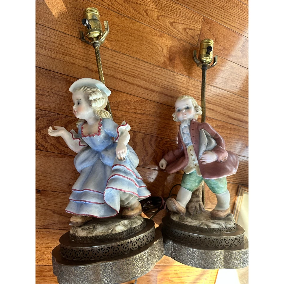 Juego de 2 Lámparas Figura Vintage Hombre Mujer Par Porcelana, Latón Mesa Europea  Foto 2 de 4