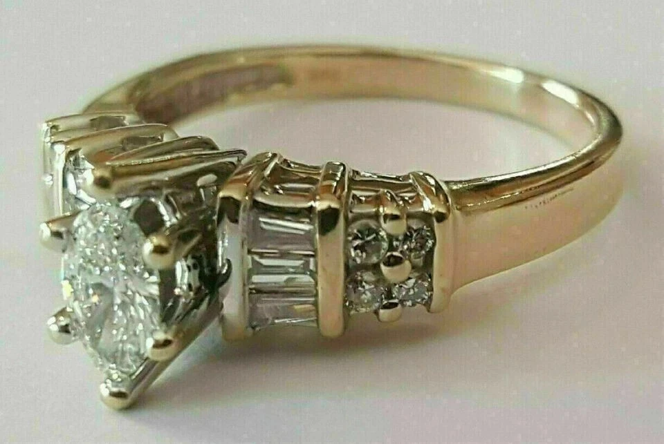Anillo de boda para mujer con diamantes creados en laboratorio marquesa de 2,10 quilates enchapado en oro amarillo de 14 quilates Foto 2 de 4