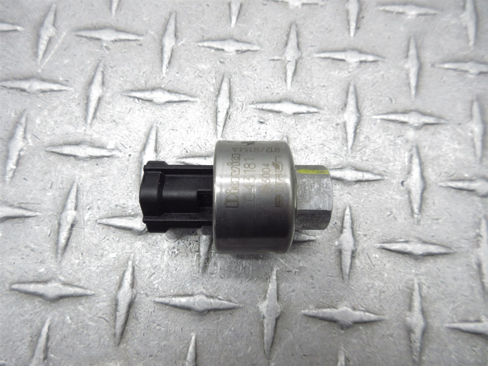 2008 Ferrari F430 Spider 043181 AC Air Conditioning Pressure Switch Assembly OEM