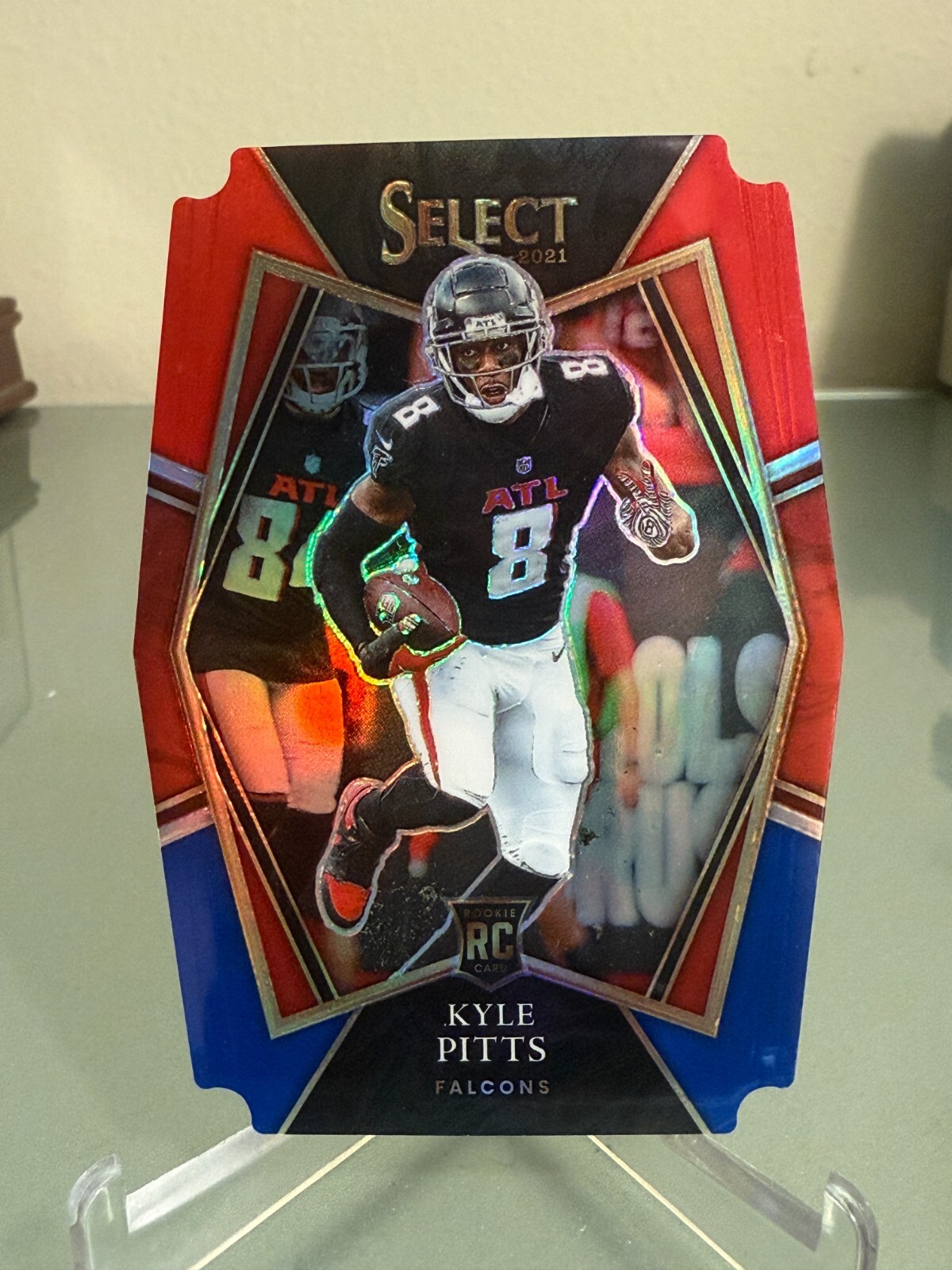 2021 Panini Select - Premier Level Kyle Pitts #146 Red & Blue Prizm Die-Cut (RC)