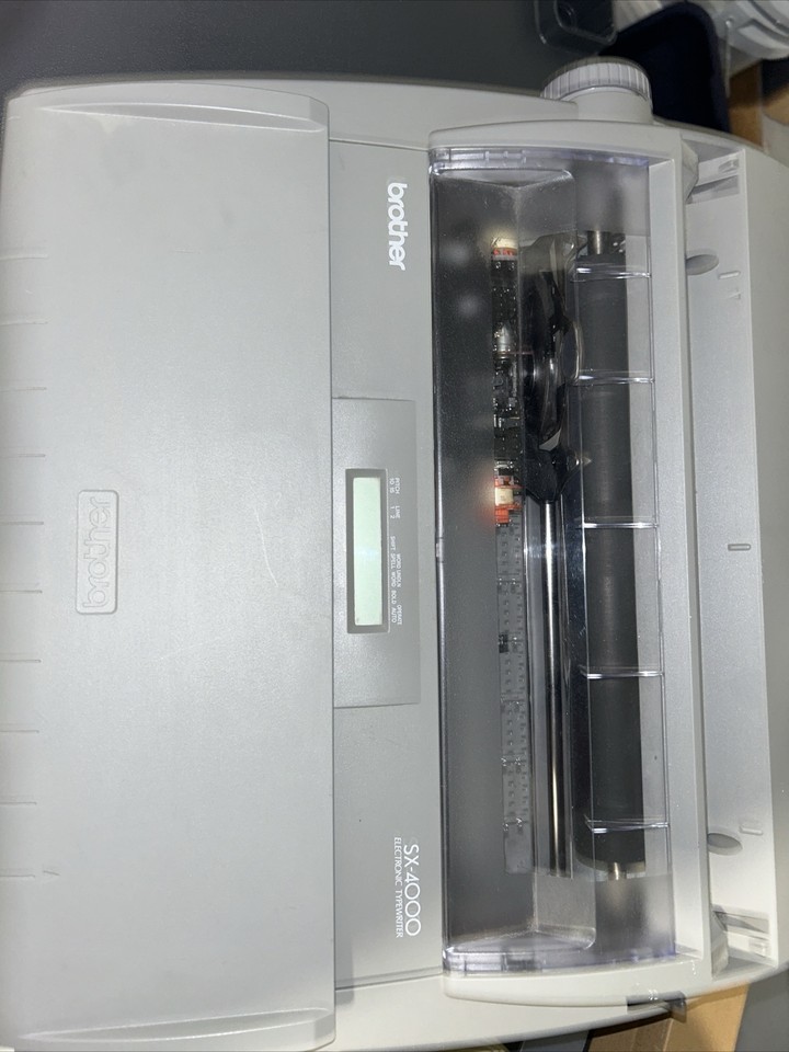 Brother SX4000 Electronic Typewriter Daisy Wheel Digital Display W