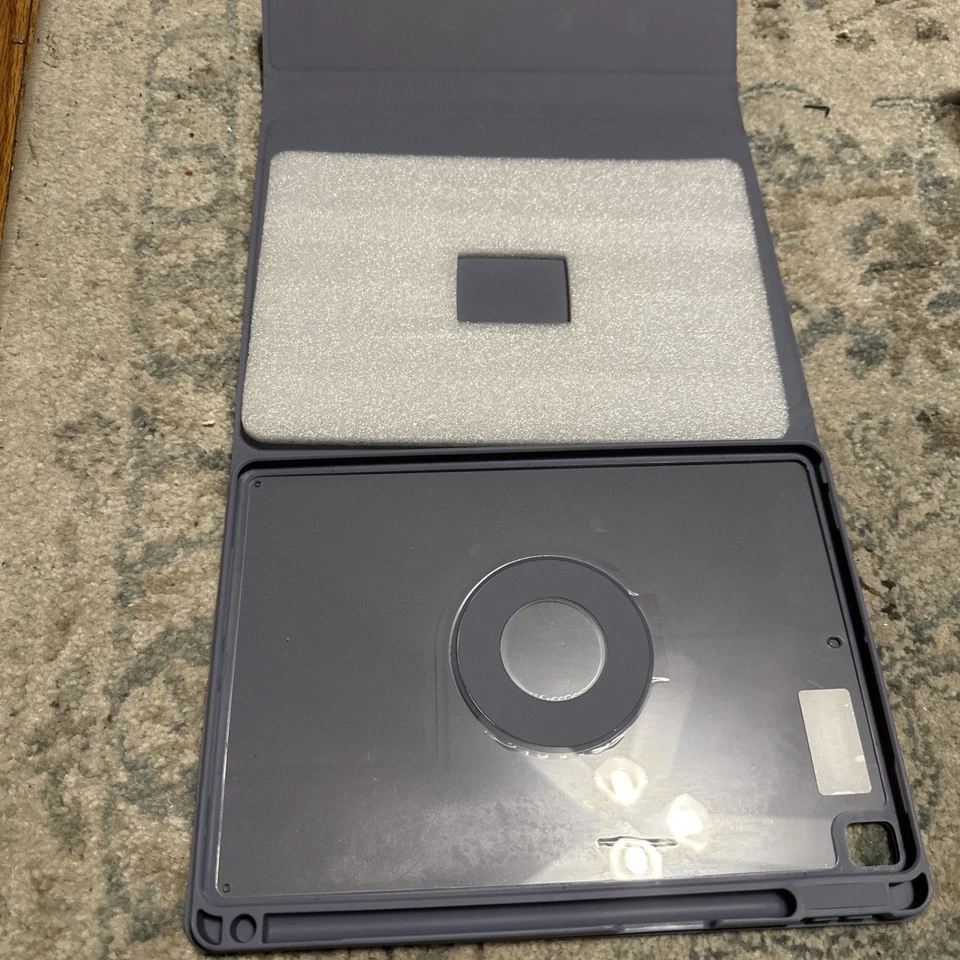 For iPad Pro 11 inch M4 2024 Case, Magnetic Detachable Keyboard can be used. - Image 4 of 4