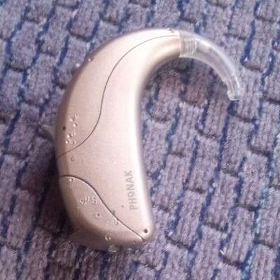 LEFT Phonak Naida Q70-UP Beige Behind the Ear (BTE) Hearing Aid Device ONLY