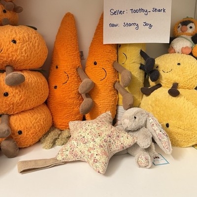 Jellycat Blossom Bea Beige Bunny MUSIC PULL - New with Tags