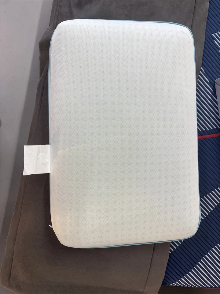 Rz Puff Memory Foam Pillow (Cool To Touch) - Image 4 of 4