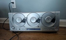 Emerson MS3106 Triple-Play Linear 3CD Changer with FM Radio POWERS ON