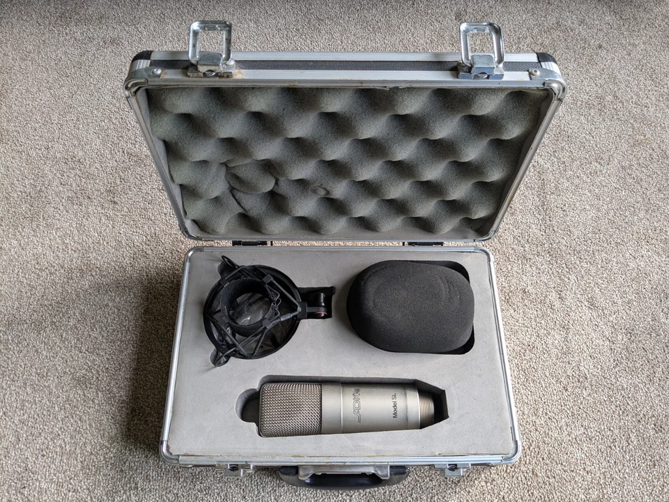 ADK SL Large Diaphragm Condenser Microphone with Shockmount, Windshield and Case - Image 2 of 4