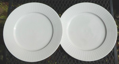 The Palm Restaurant Ceramic White Dinner Plates Grids on Rim