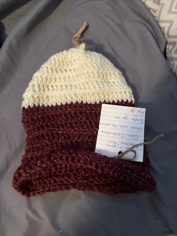 Handmade Kids Beanie 4-5 Years Slouched Hat White And Maroon Knit 