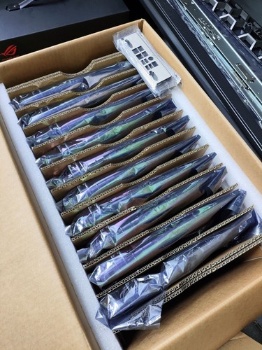 AMD EPYC 7551P CPU 32 Core + Supermicro H11SSL-i Motherboard + 4x 32GB 2133P RAM - Afbeelding 10 van 10