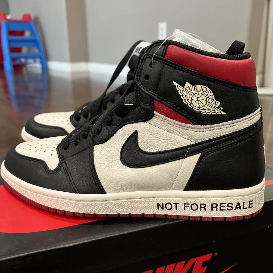 Talla 8 - Air Jordan 1 Retro OG NRG Alto No Para Reventa Foto 2 de 4