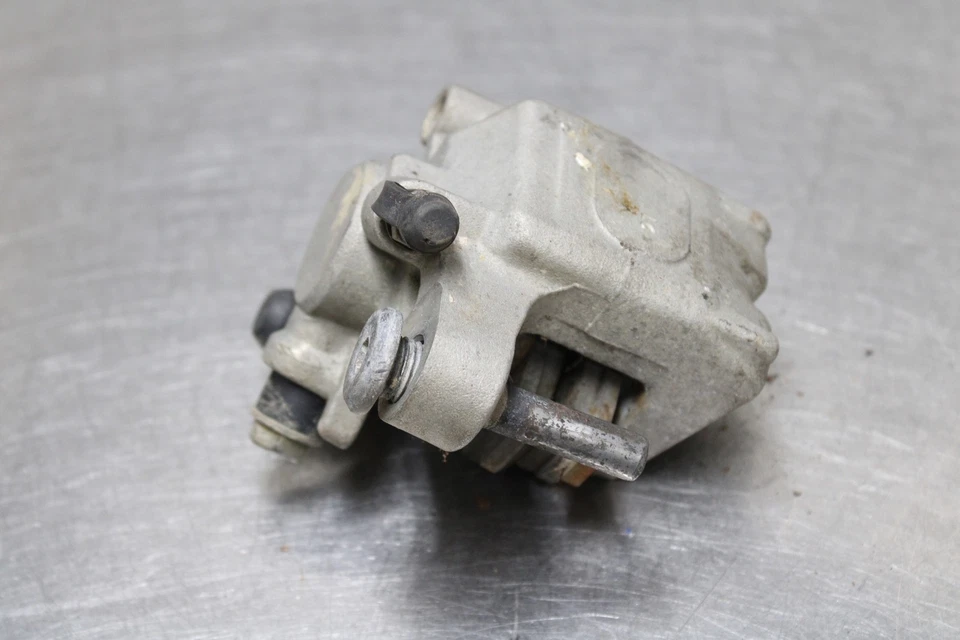 1999 Kawasaki KX250 REAR BACK BRAKE CALIPER 43041-1687 Foto 3 de 4