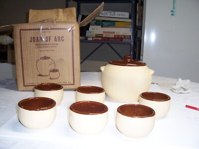 Joan of Arc Original Bisque Watt 76 Ovenware Bean Pot with Lid with 6 bean cups