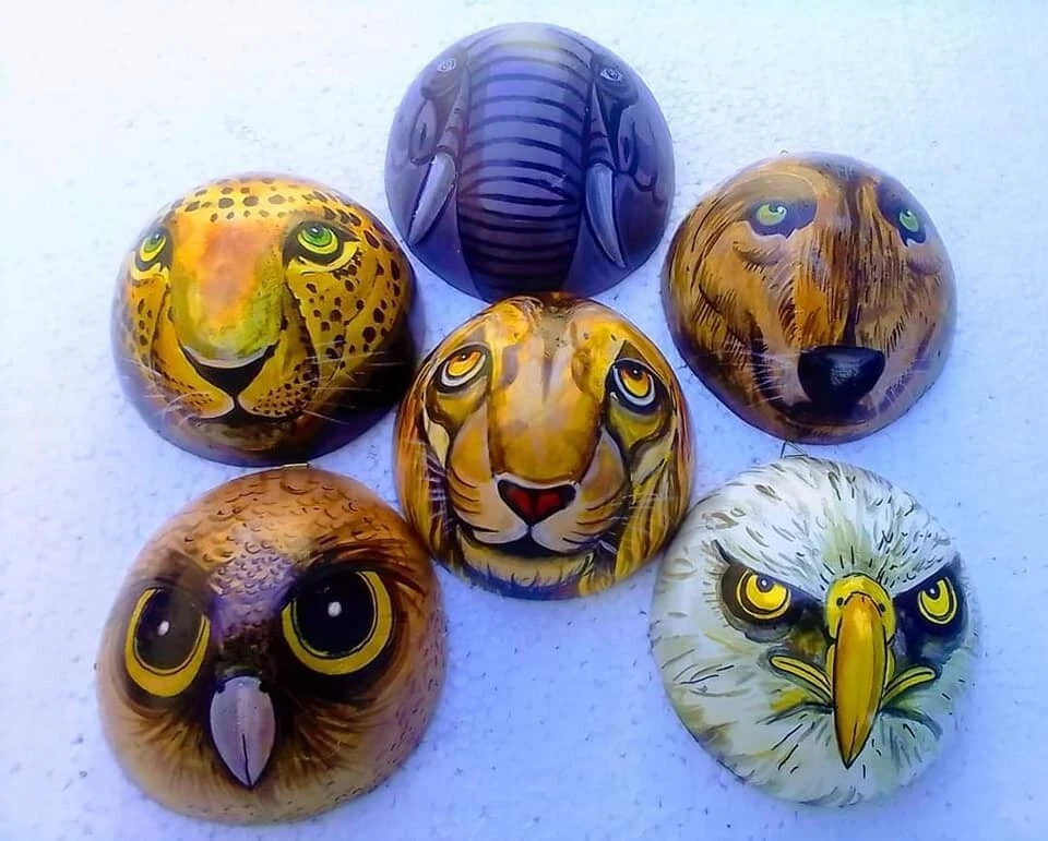 Coconut on sale shell art