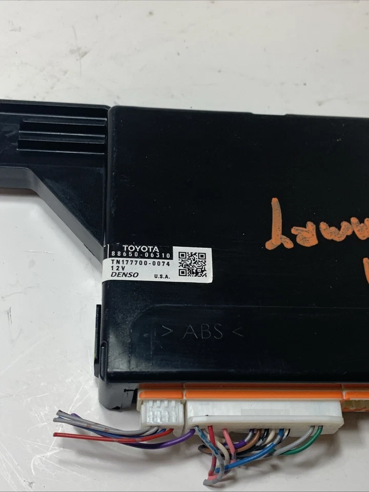 Módulo de control amplificador de temperatura Toyota Camry 2011 OEM 88650-06310 Foto 2 de 4