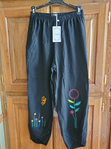 E-Retro Black Butterfly Flower Tulip Style Pants Size Medium