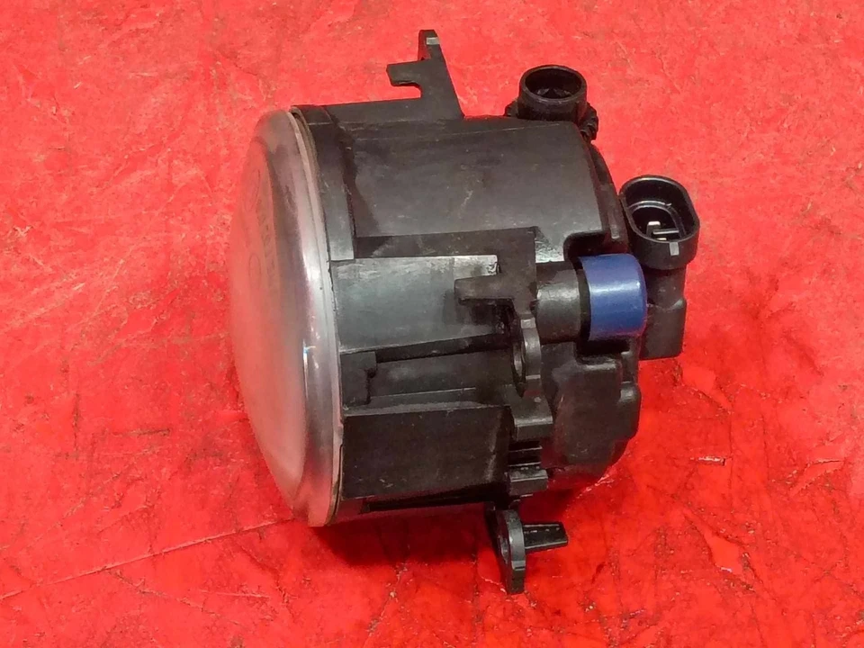 Luz antiniebla para pasajero derecho Ford C-Max 2013-2018 OEM #AF93-15K201-AA Foto 4 de 4