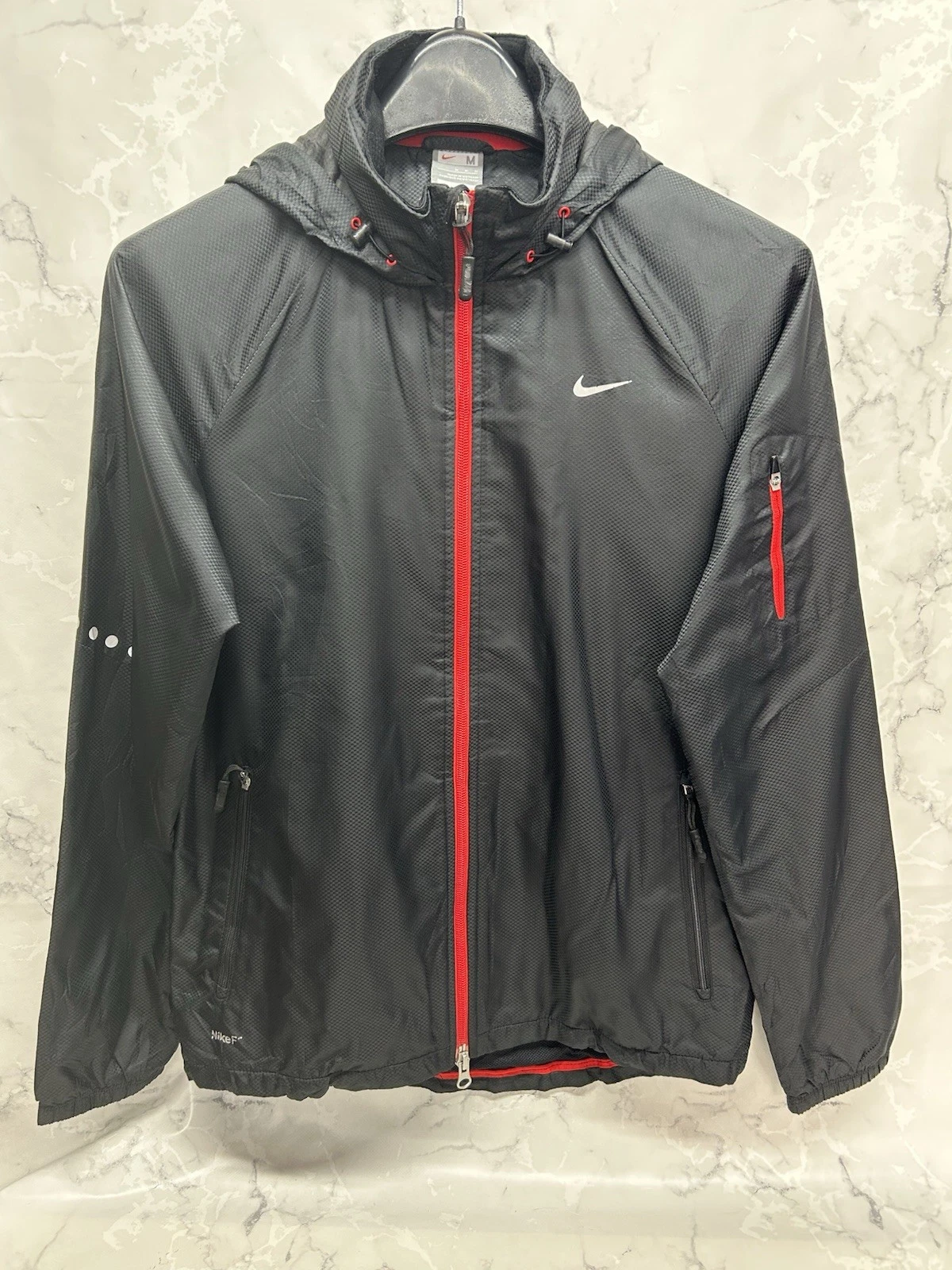 NikeFIT STORM Hooded Jacket Black Red Running Windbreaker Men’s Medium
