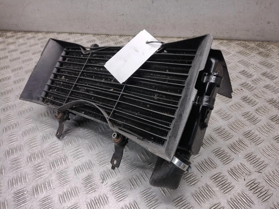 Radiador Honda CBR 600 F 1989 CBR600F-K Foto 2 de 4