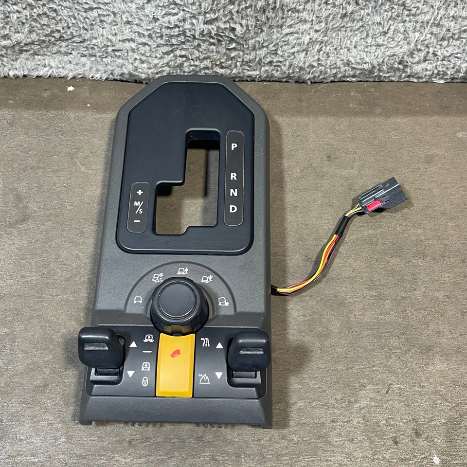 05-09 Land Rover LR3 palanca de cambios selector de cambios bisel de ajuste FJV500272XXX OEM Foto 2 de 4