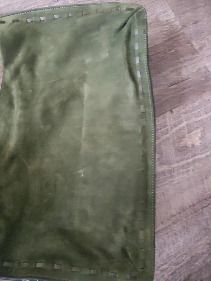 复古 Coach 9476 麂皮钱包 — 第 3/4 张图片