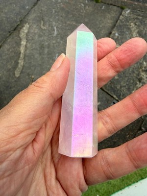 Rose Aura Quarz Kristall Spitze Schimmer hell Schimmer heilend behandelt kommunizieren