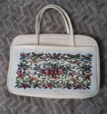M R White Embroidered Floral Bible Case Holder With Handles & Pockets
