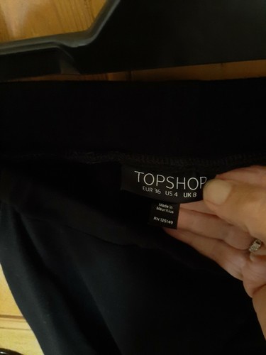 Ladies Size 8 Skirt From TopShop. - Picture 3 of 3