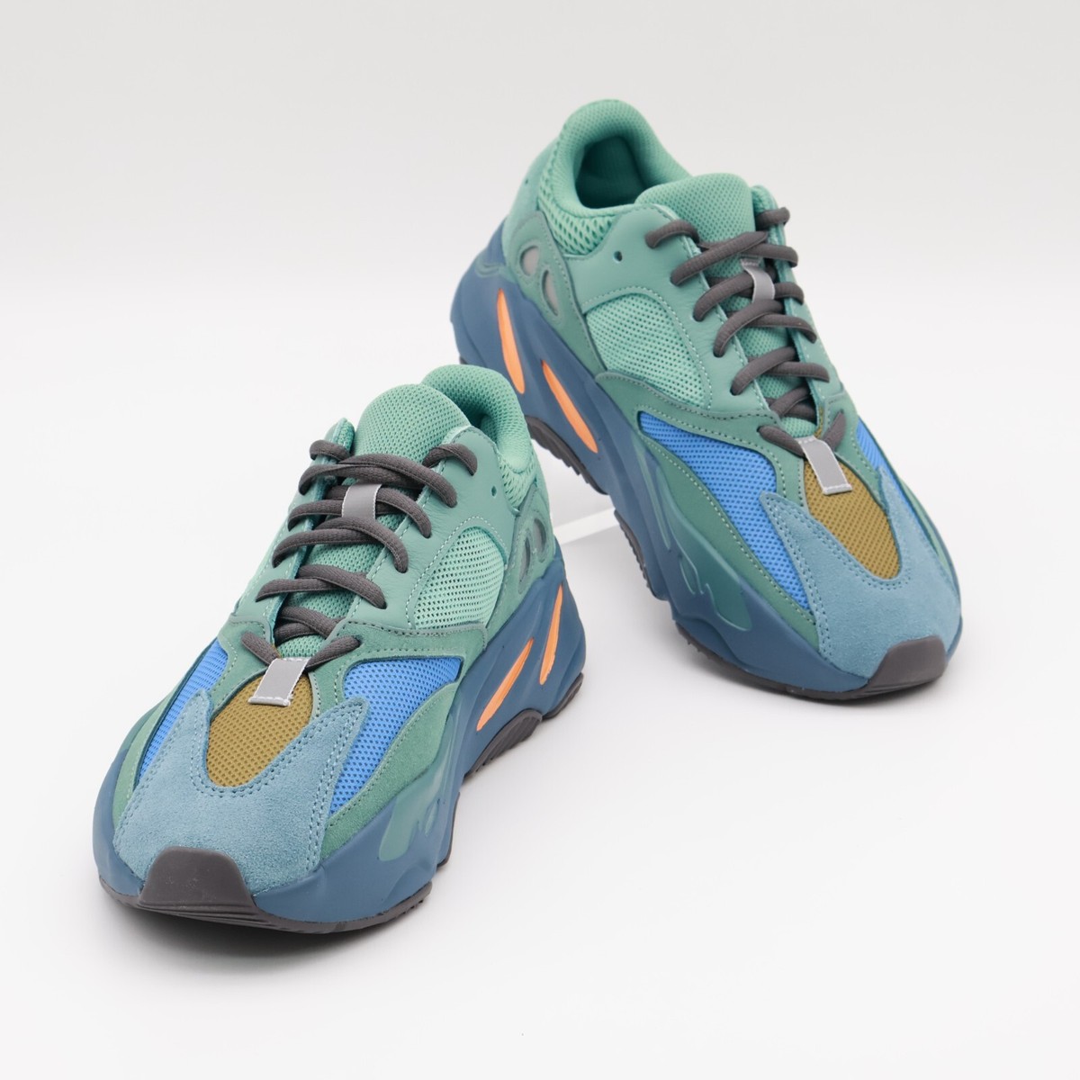 交*。様 YEEZY BOOST 700 adidas Yeezy Boost 700 Faded Azure - GZ2002 Size 10 Mens New