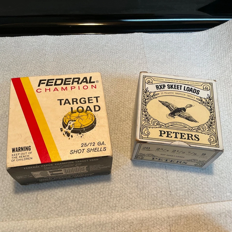 Vintage Canuck Peters Shotgun Shell Empty Boxes - Image 2 of 4