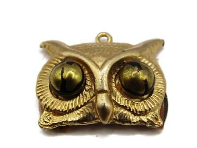 Vintage Gold Tone Owl Head Pendant Charm Jiggle Eyes MCM 60s 70s Retro Jewelry
