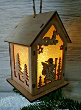 LED Christbaumschmuck-Deko Holz-Haus beleuchtet-Natur-Baumschmuck-Weihnachtsmann