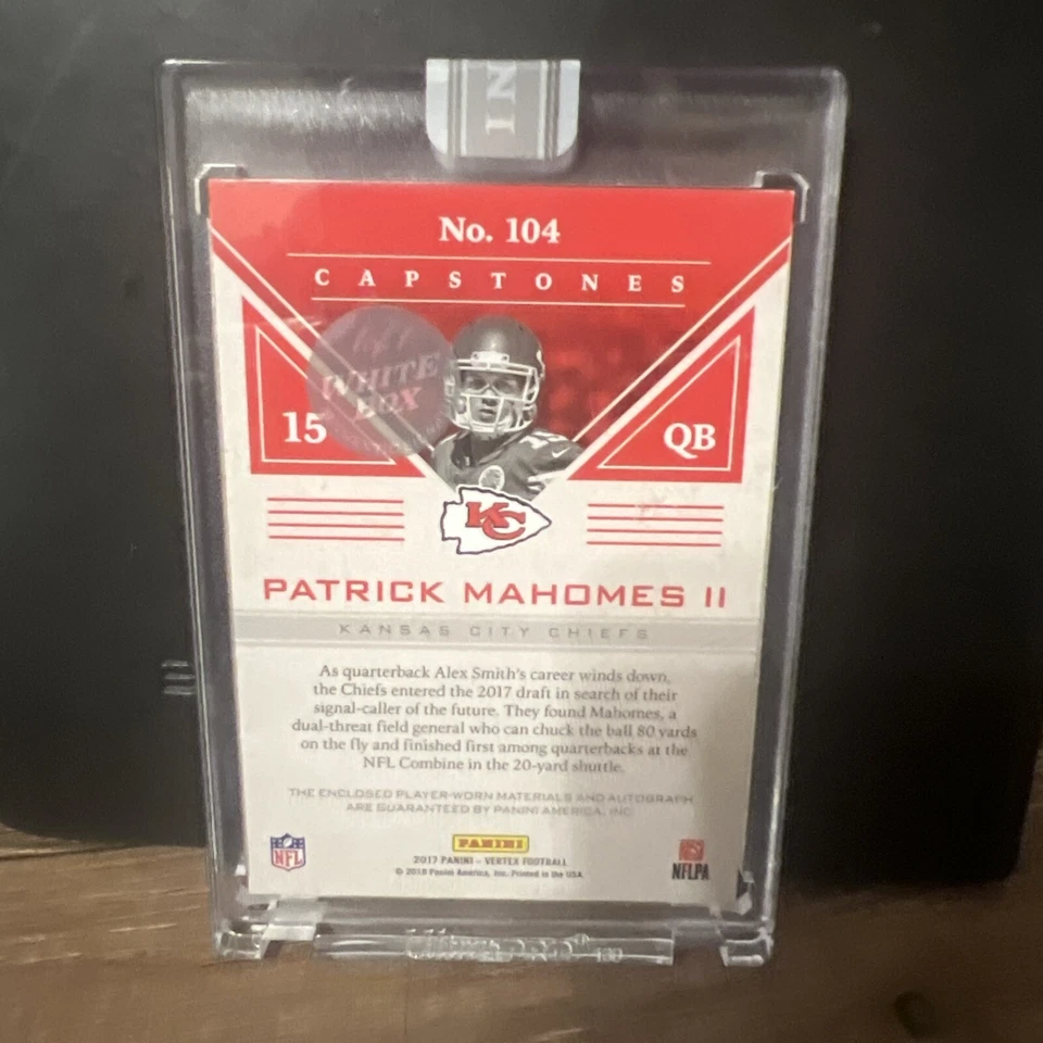 2017 Patrick Mahomes Panini Vertex - Marble Rookie Capstones Quad Patch Auto 1/1 - Image 3 of 4