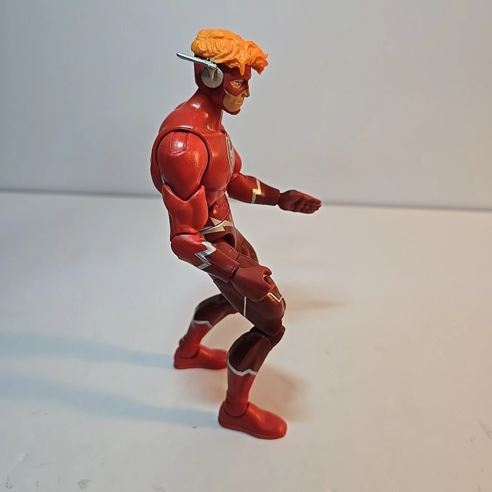 Boneco DC Comics Multiverse Rebirth Wally West 6" The Flash Ninja Batman Series - Imagem 2 de 4