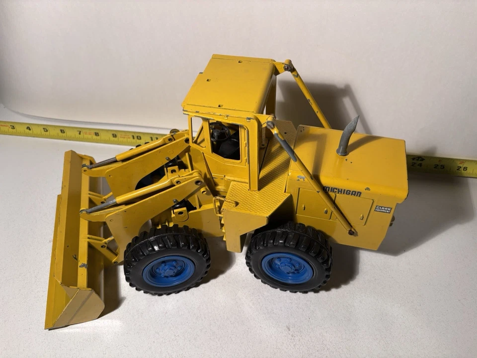 Vtg Gescha CLARK MICHIGAN Wheel Loader 1:20 LARGE HEAVY RARE DIECAST PAYLOADER - Image 4 of 4