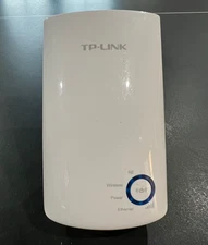 TP-LINK 300Mbps 1 Port Universal Wi-Fi Range Extender - White (TL-WA850RE) - VG!
