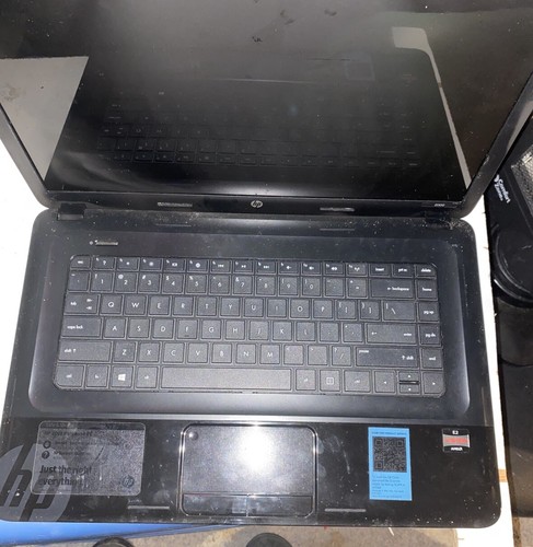 HP 2000 15" Laptop AMD E-300 APU Radeon Graphics-MZ