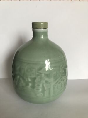 Möglicherweise chinesische/europäische mintgrüne Glasur leere Schnapsflasche mit Stopfen, 6 Zoll