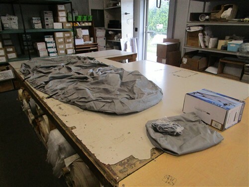 BASS PRO SHOPS 2165383 UNIVERSAL JON BOAT COVER GREY 10' - 12' X 52" MARINE - Picture 1 of 11