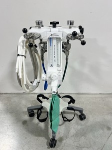 Accutron Ultra PC Dental Nitrous Oxide  4 Tank Flowmeter Cart. Excellent!!!