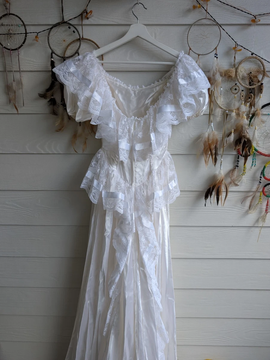 ebay vintage lace wedding dress Vintage Wedding Dresses Long Sleeves Lace Appliques V-Neck A-Line Bridal  Gowns