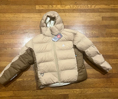 NWT Nike ACG Therma-FIT  "Lunar Lake" Men's Hooded Puffer Jacket – Size Medium - product listing photo