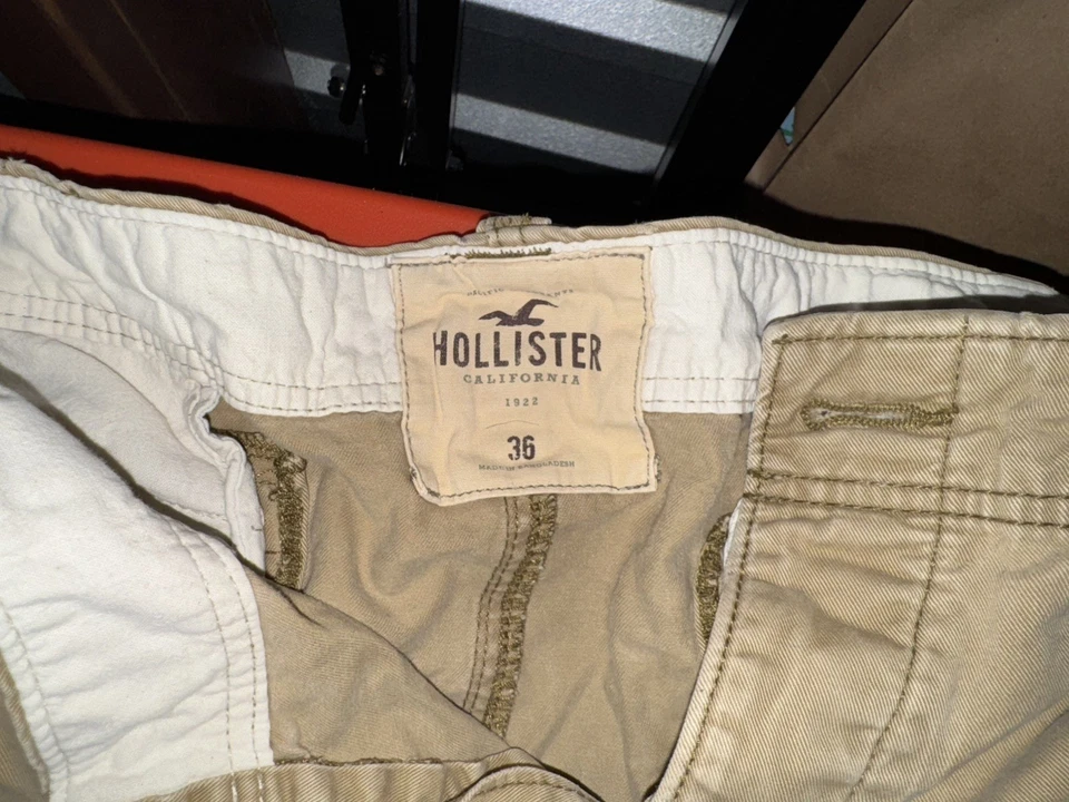 Shorts cargo Hollister masculino tamanho 36 cáqui bronzeado ajuste clássico estilo Y2K - Imagem 3 de 3