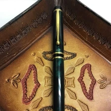 Excellent condition PILOT Grance Marble 14k gold fountain pen (F)